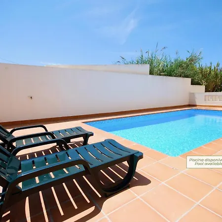 Marta - Balcony, Patio, Pool