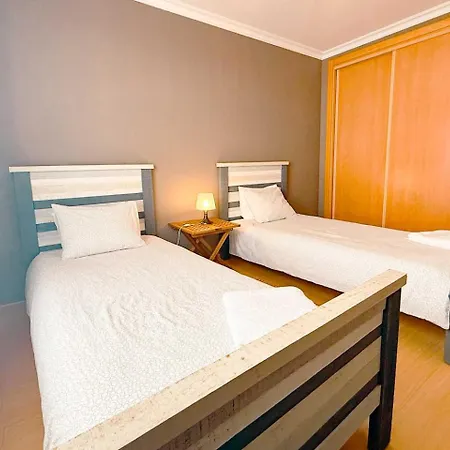 Marta - Balcony, Patio, Pool Ferrel (Leiria)