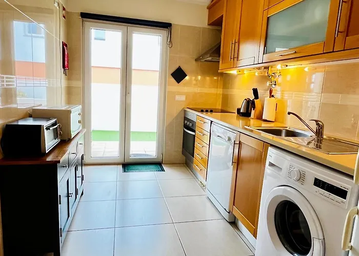 Apartamento Marta - Balcony, Patio, Pool Ferrel (Leiria)