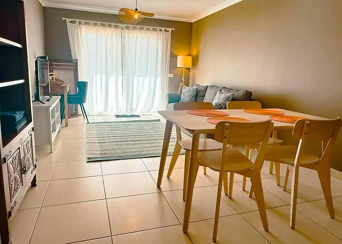 Marta - Balcony, Patio, Pool